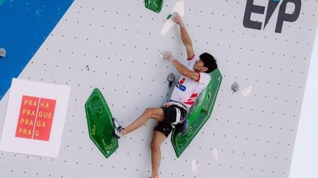 Putra Tri Ramadani Raih Perunggu World Climbing Series Koper 2026